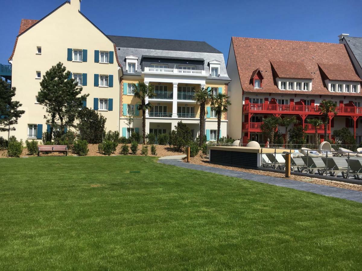 Cyrille Et Vacances Presqu'Ile De La Touques Deauville Esterno foto